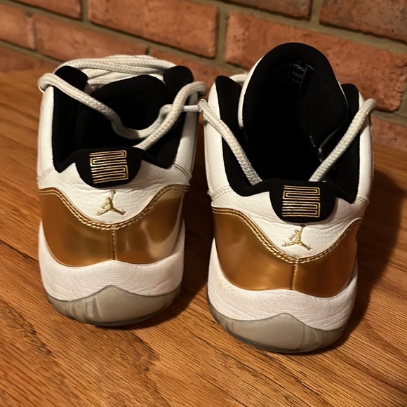 Jordan 11 Retro Low Closing Ceremony, size 10 - Picture 4 of 11
